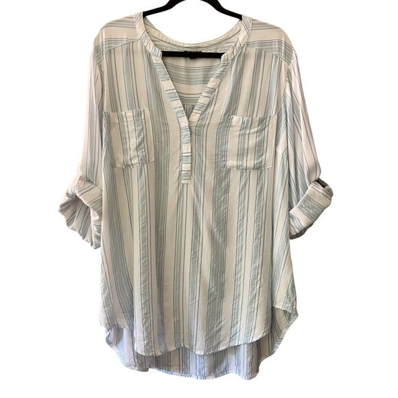 Torrid Harper chambray fit pullover 3/4 sleeve striped blouse - Picture 3 of 11